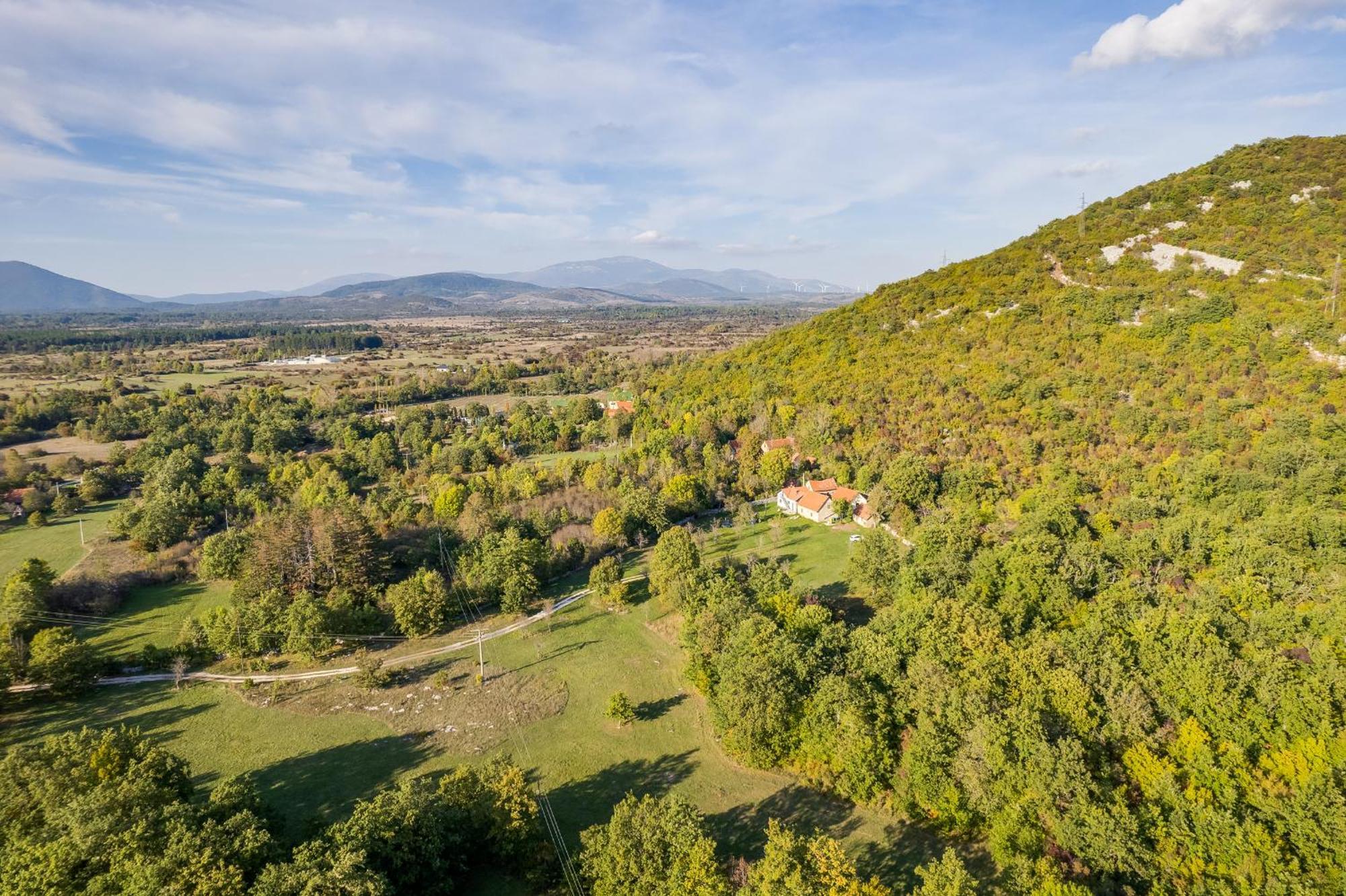 Sokol - Secret Forest House Gračac Eksteriør billede