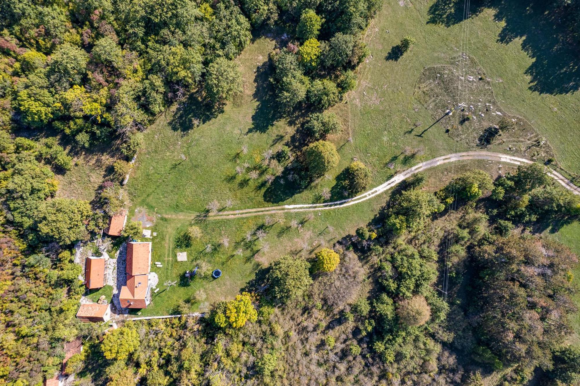 Sokol - Secret Forest House Gračac Eksteriør billede