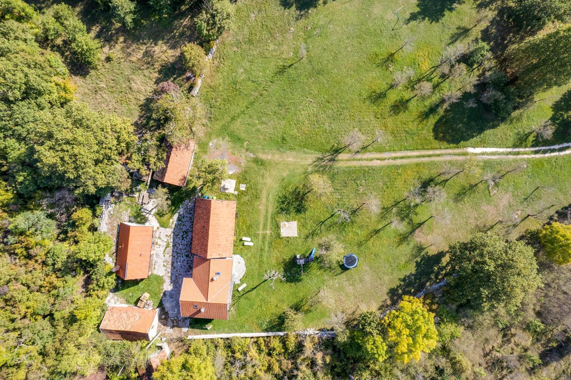 Sokol - Secret Forest House Gračac Eksteriør billede